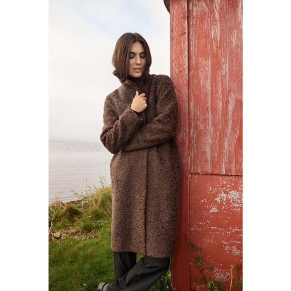 NWT SOYA CONCEPT MUKITE Chocolate Brown Teddy Jacket - Picture 4 of 10